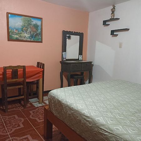 Отель Casa Rincon Сан-Кристобаль-де-Ла-Касас Экстерьер фото